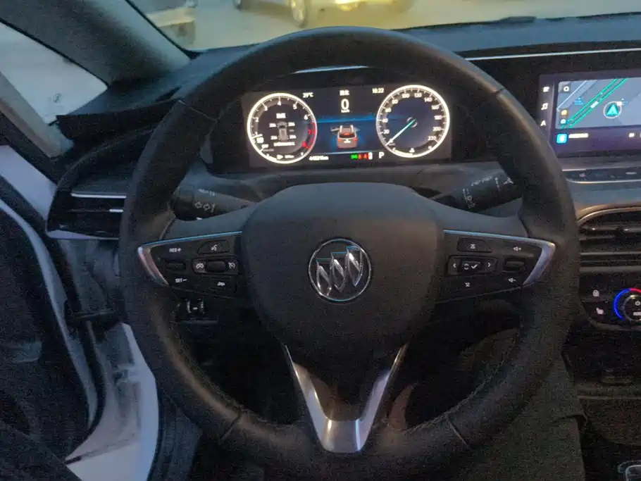 Photo 15 - Buick GL6