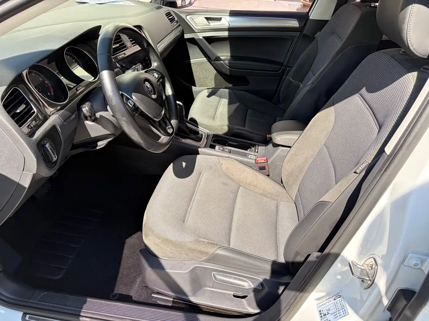 Volkswagen Golf 2020 280TSI DSG Comfort фото 6