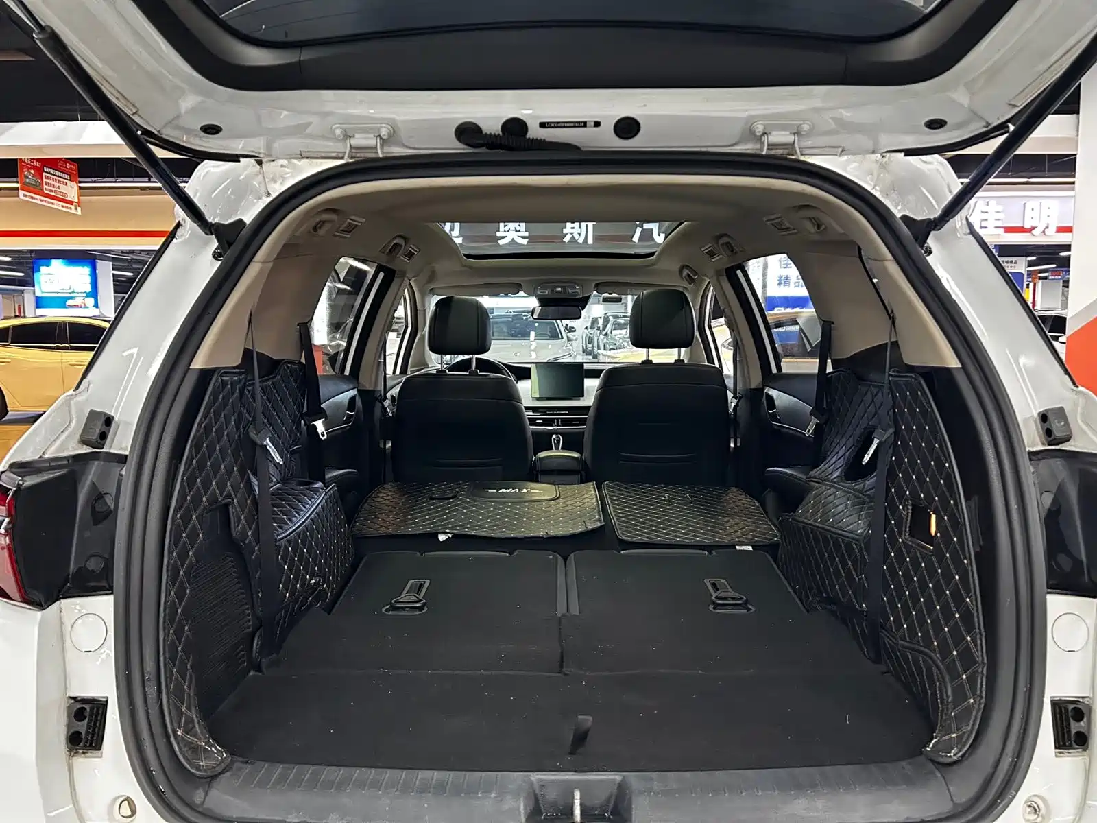 Фото 10 - BYD Song MAX