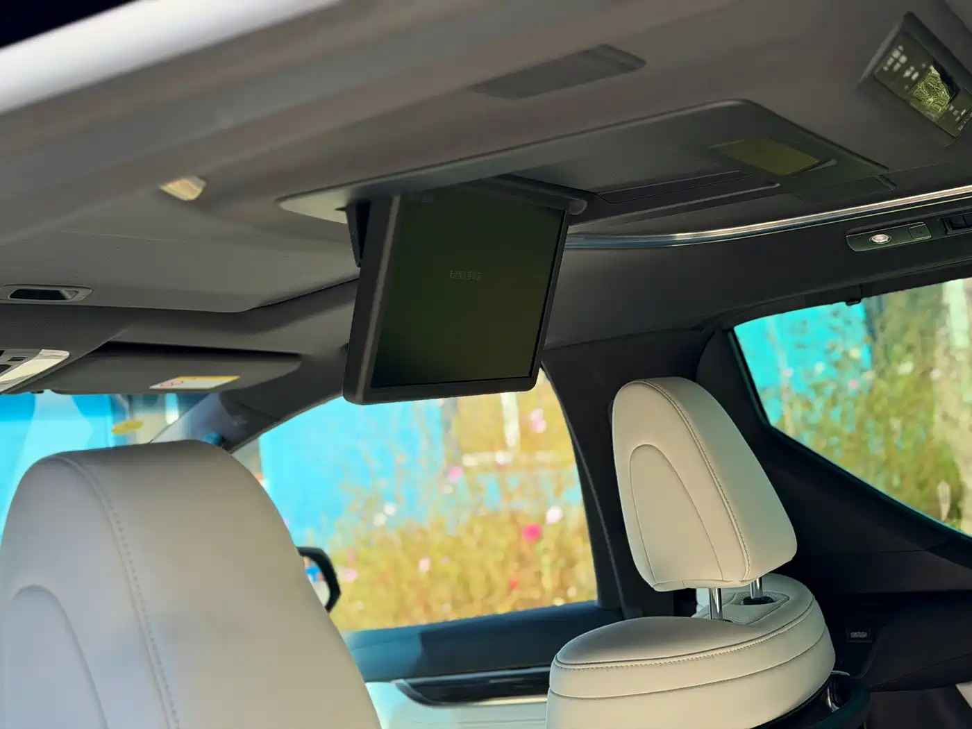 Lexus LM 2020 2020 300h Seven-Seater Elegance Edition