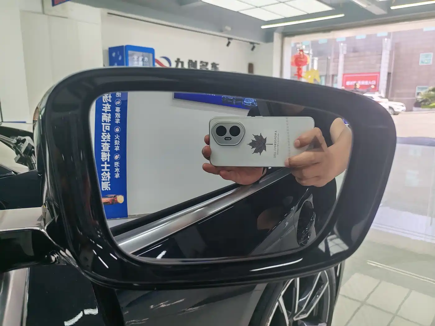 BMW 3 Series 2025 325Li M Sport Package фото 16
