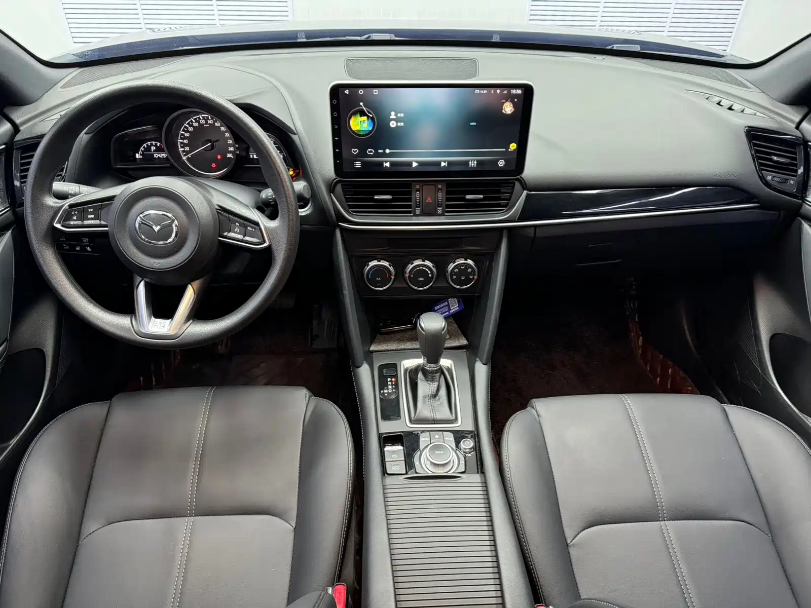 Фото 10 - Mazda CX-4
