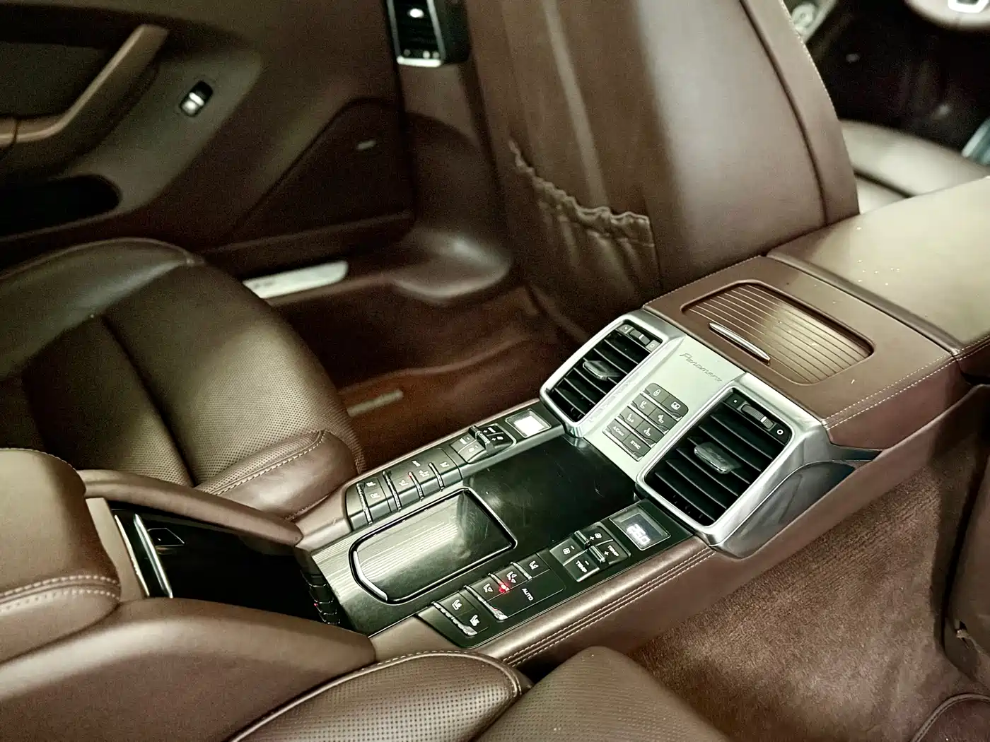 Porsche Panamera 2014 Panamera 4 Executive 3.0T фото 8