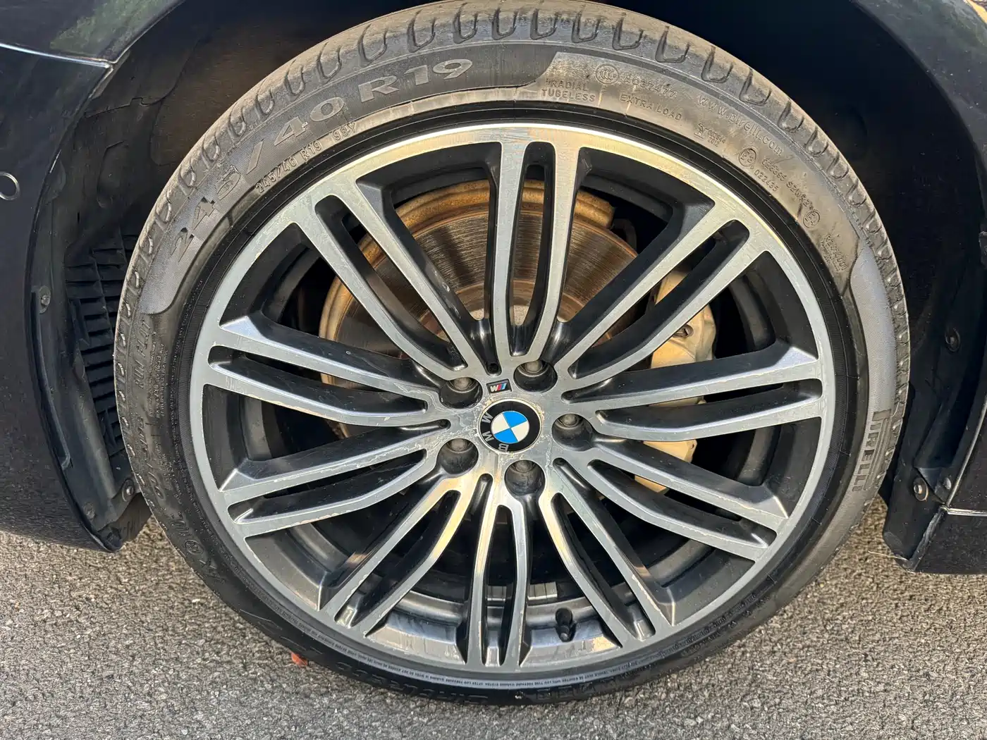 BMW 5 Series 2019 530Li Premium M Sport Package фото 14