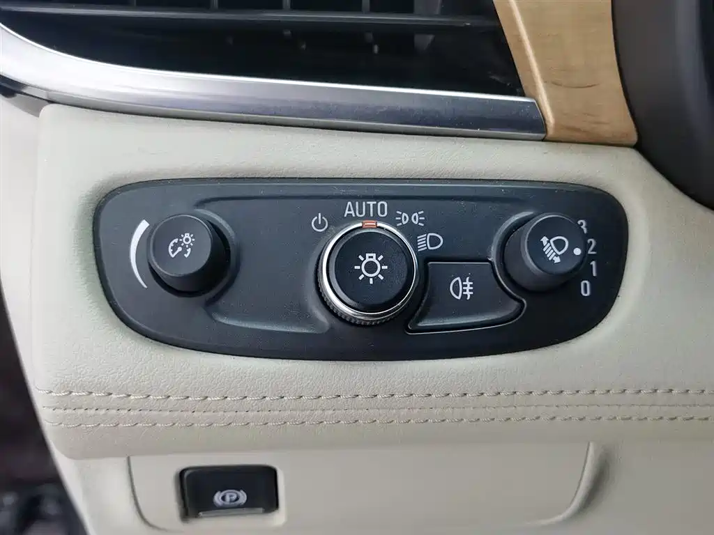 Buick GL8 2017 ES 28T Comfort Type China V фото 21