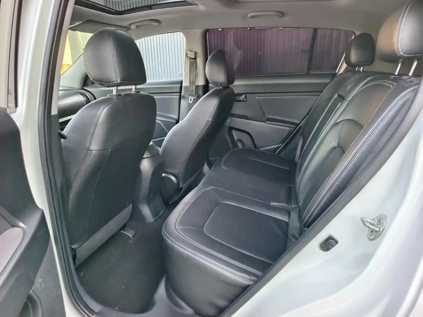 Kia Sportage 2012 2.0L Automatic 2WD NAVI Edition фото 11