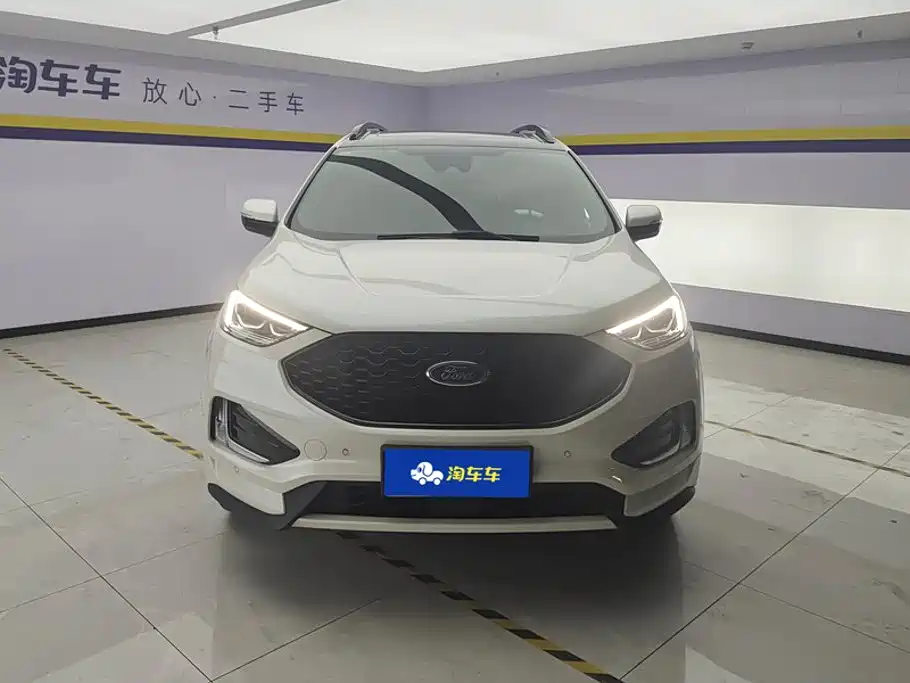 Фото 2 - Ford Edge