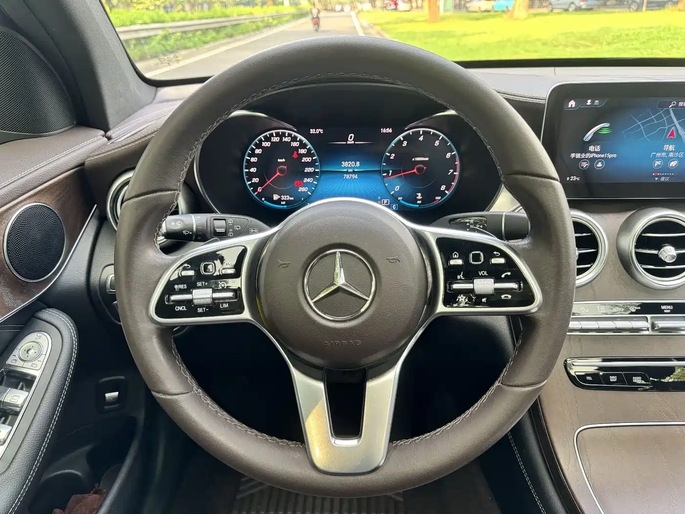 Mercedes-Benz GLC 2020 Facelift GLC 300 L 4MATIC Dynamic фото 13