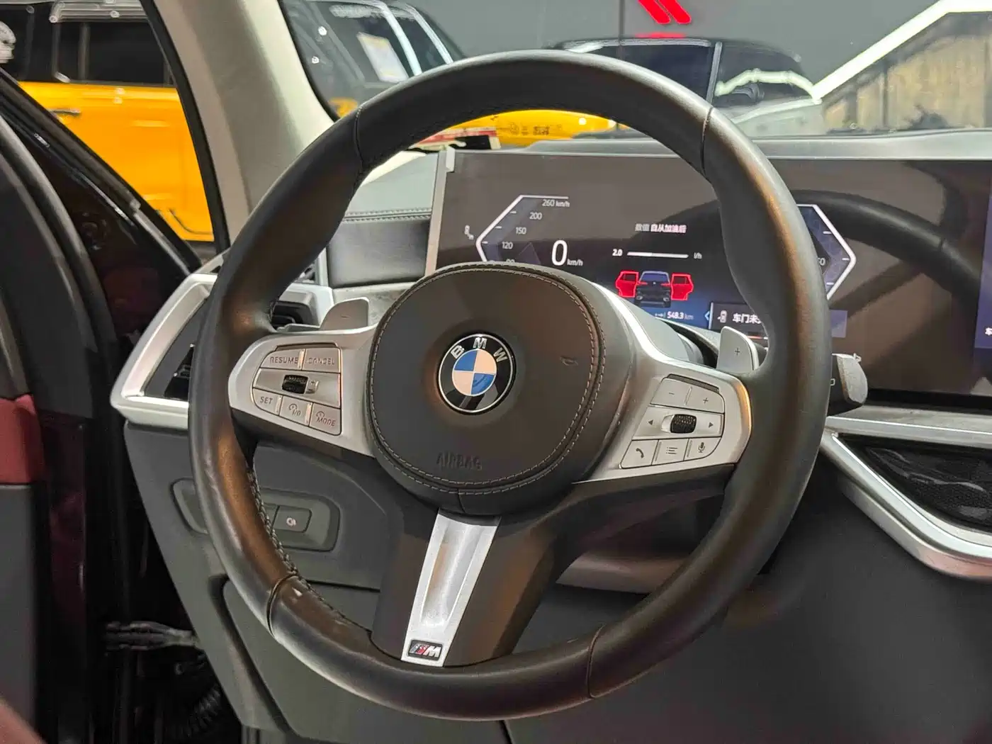 BMW X5 2023 xDrive 30Li Premium M Sport Black Night Package фото 13
