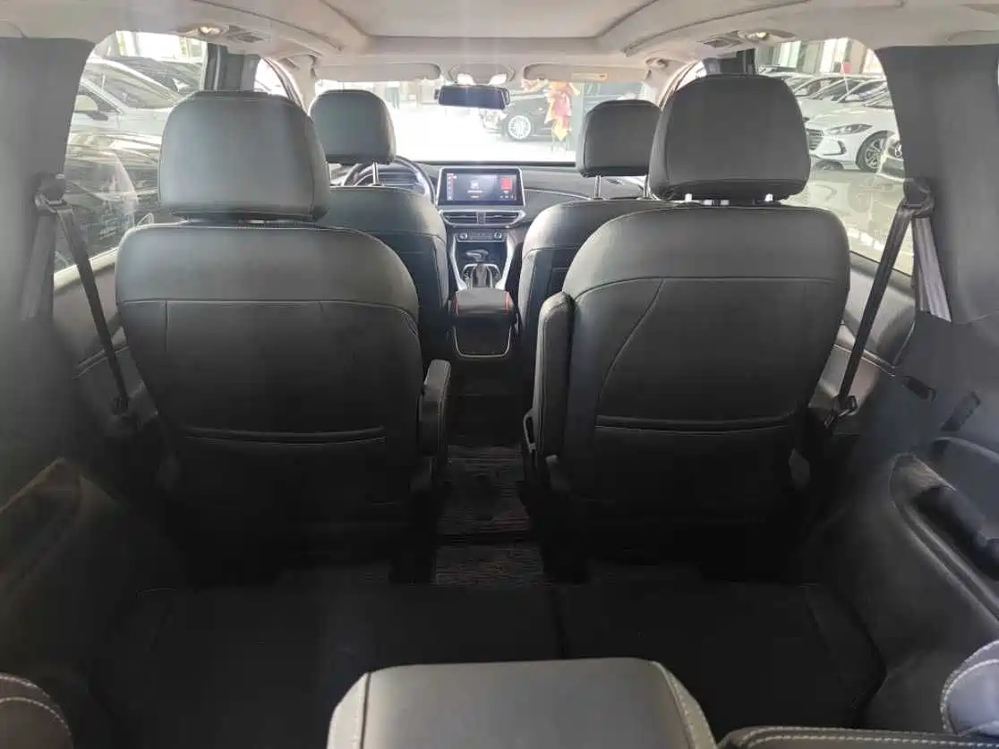 SAIC Maxus Maxus G50 2019 1.5T Automatic Luxury Edition China V фото 10