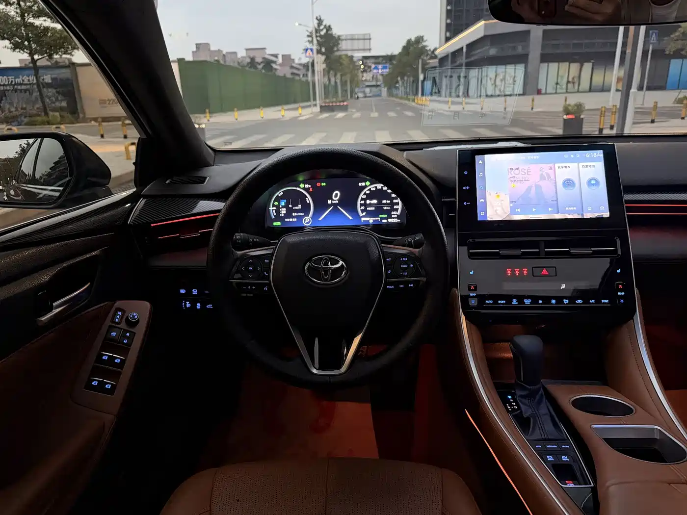 Toyota Avalon 2022 Hybrid 2.5L XLE Premium Edition фото 15