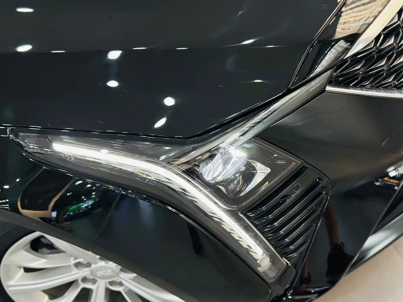 Cadillac CT5 2024 2024 28T Luxury Model Pro