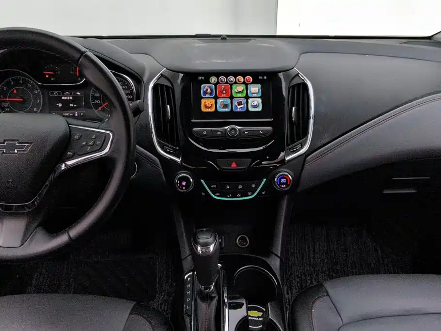 Chevrolet Cruze 2019 2018 Redline 330T Dual-Clutch Leading Edition