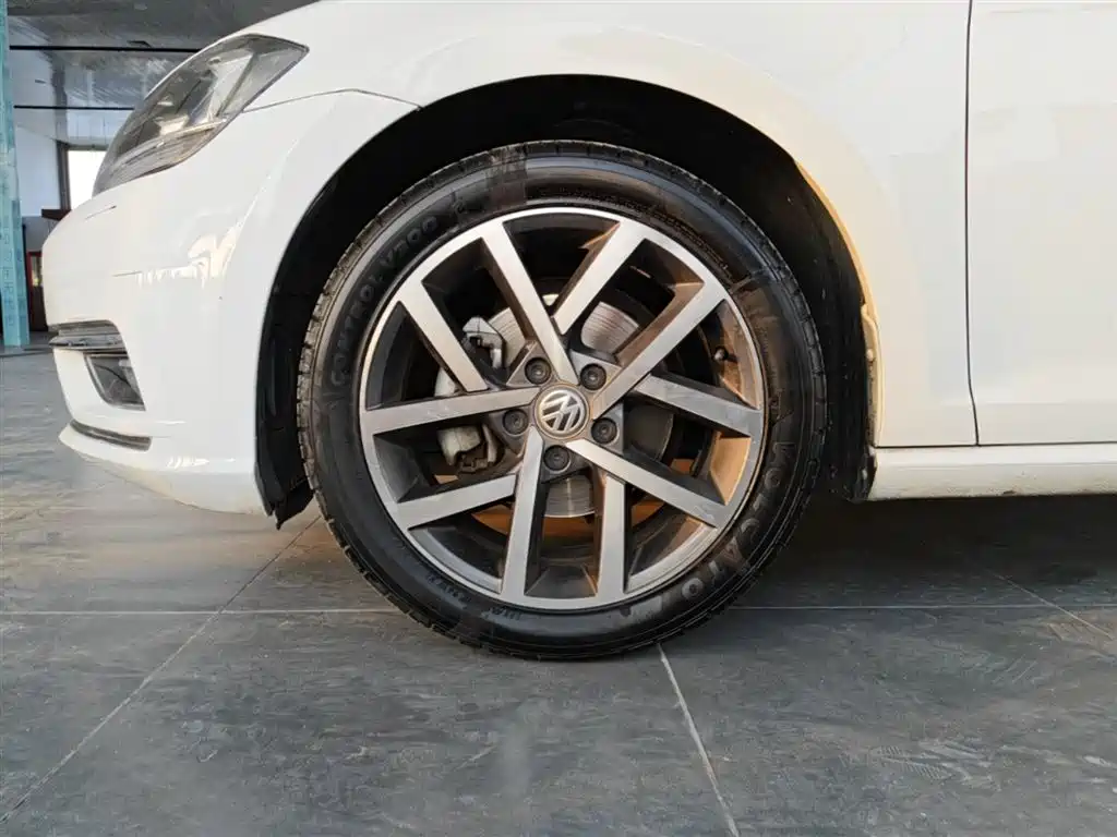 Volkswagen Golf 2020 280TSI DSG Comfort фото 23