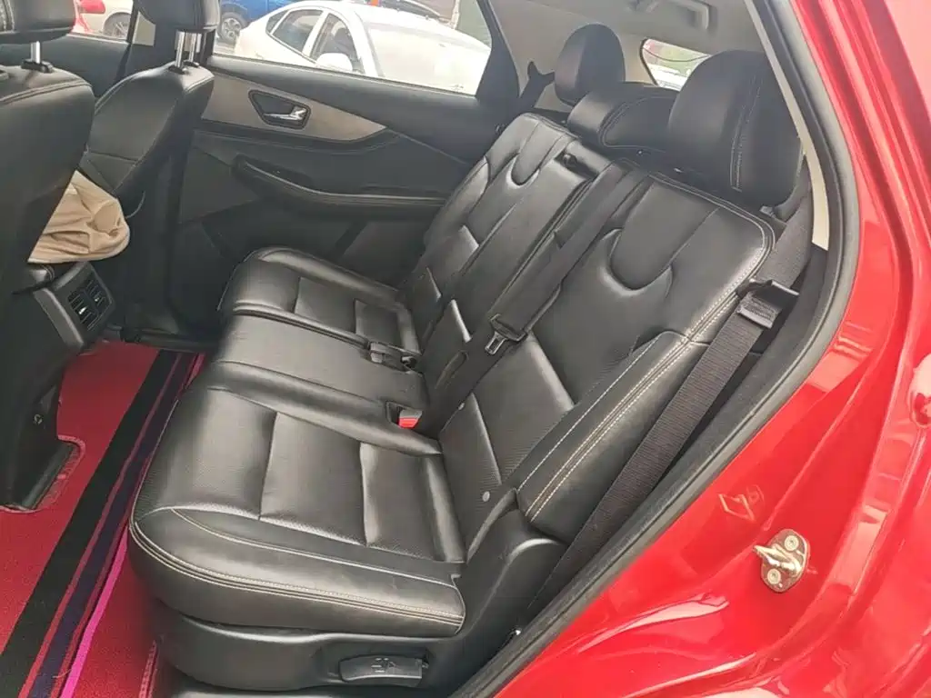 Dongfeng Fengguang Fengguang S560 2019 2018 1.8L CVT Elite 7-seater