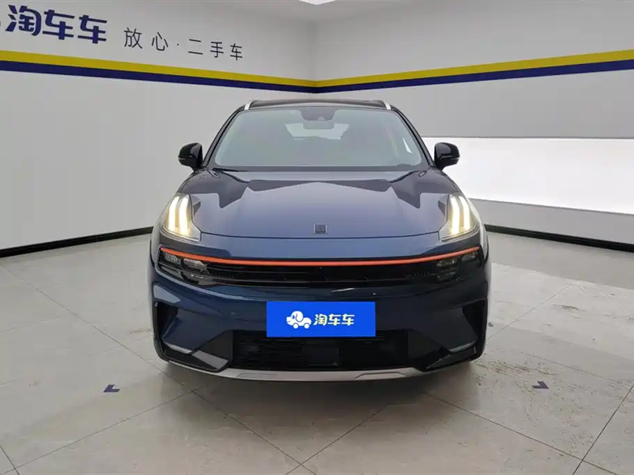 Lynk & Co 06 2020 1.5T Halo фото 2