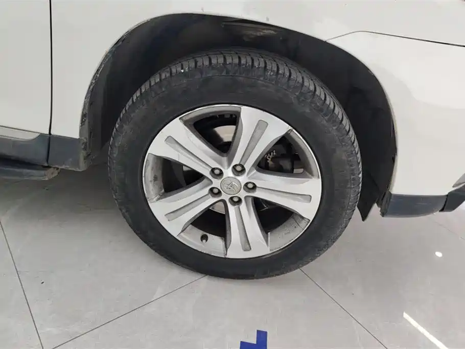 Toyota Highlander 2012 2.7L 2WD 7-Seater Luxury Edition фото 6