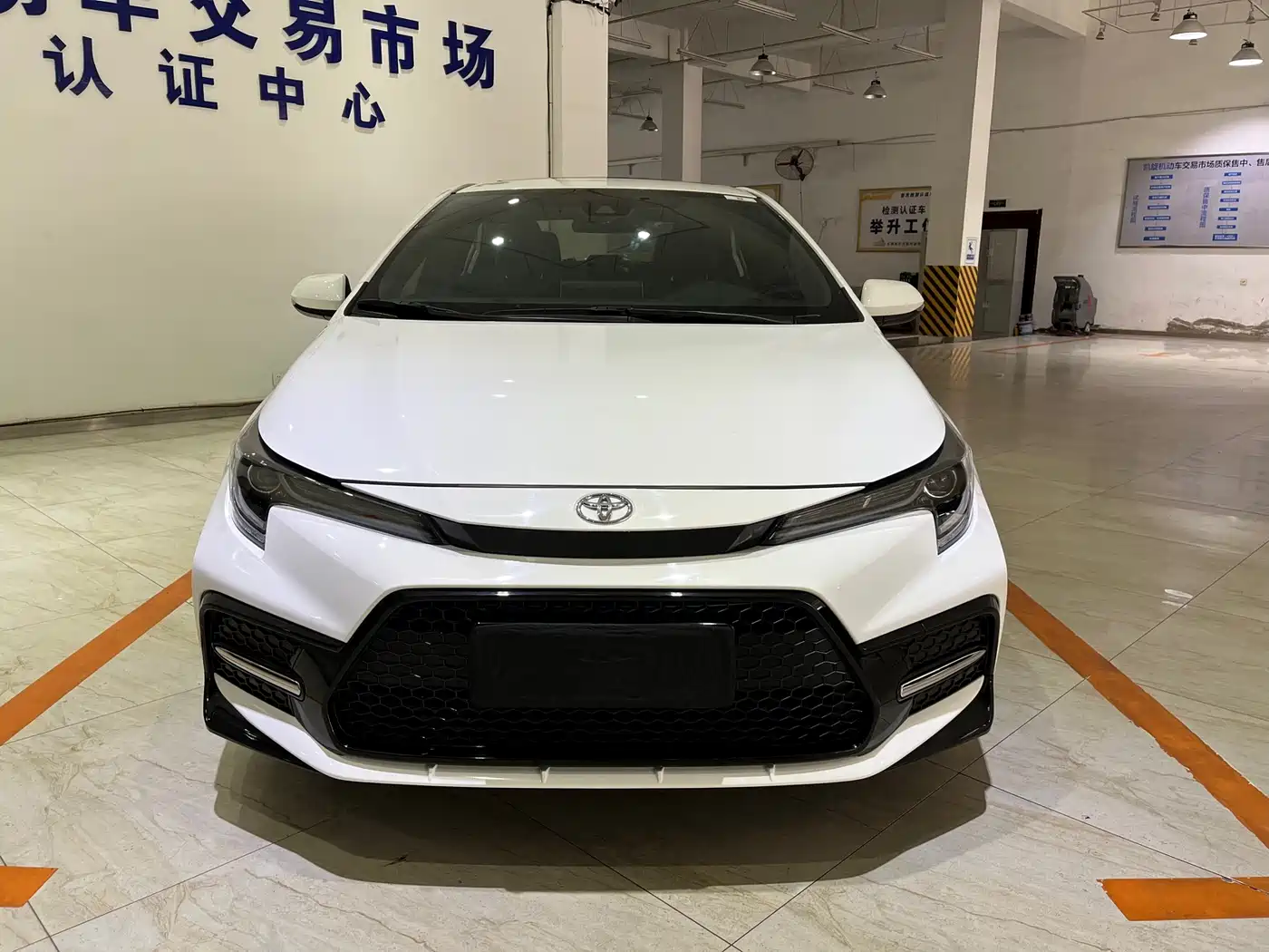 Toyota Levin 2022 185T CVT Sport Edition фото 2
