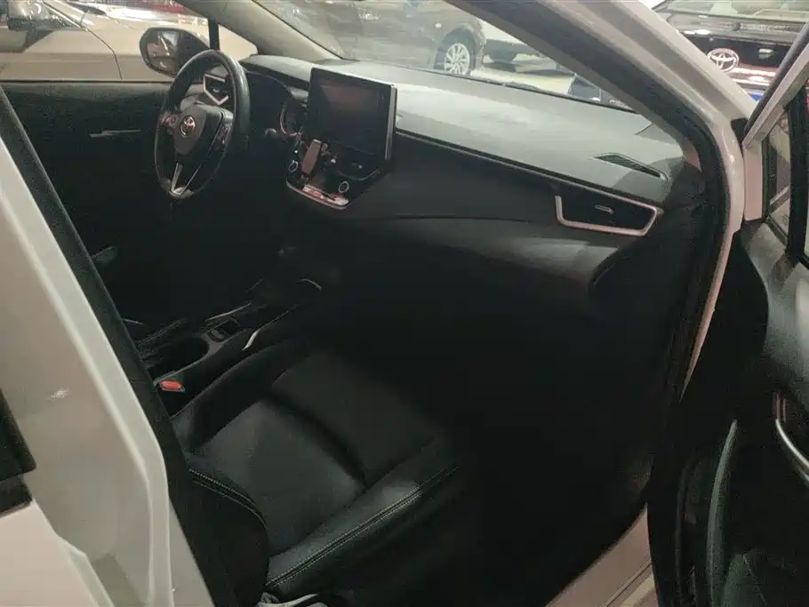 Toyota Corolla 2019 1.2T S-CVT GL-i Elite Edition фото 8