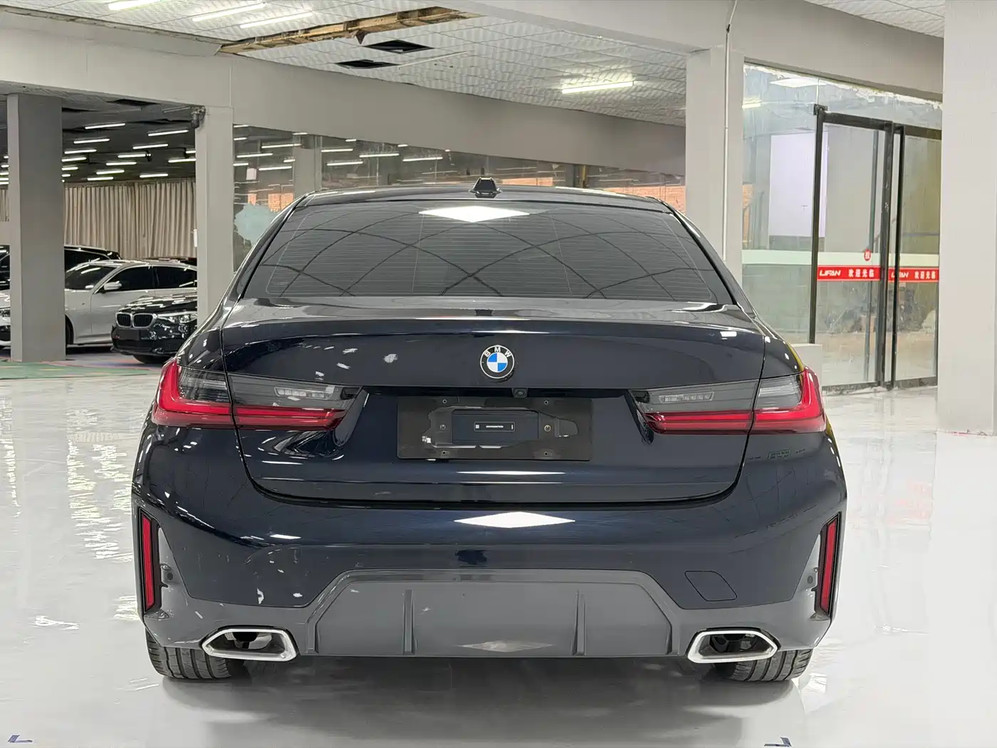 BMW 3 Series 2024 325Li M Sport Package фото 8