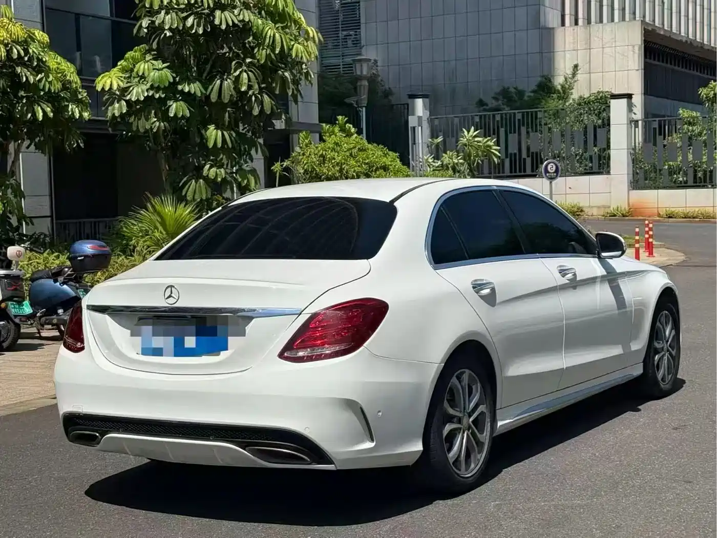 Mercedes-Benz C-Class 2015 C 180 L Sport фото 7