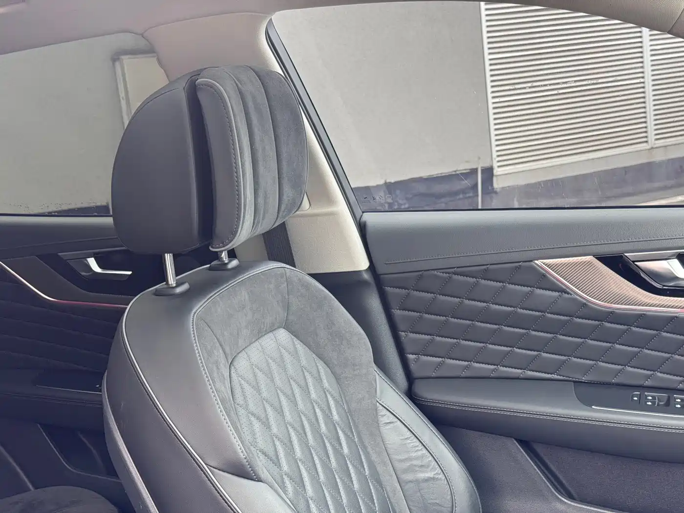 Hongqi HS5 2019 2.0T Smart Connect Enjoy 4WD Edition фото 11