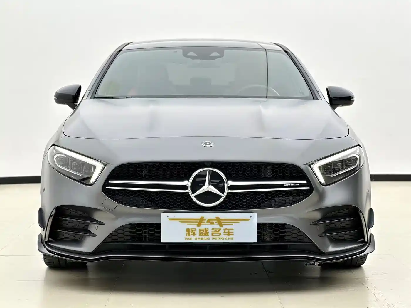 Mercedes-Benz A-Class AMG 2019 AMG A 35 L 4MATIC фото 2
