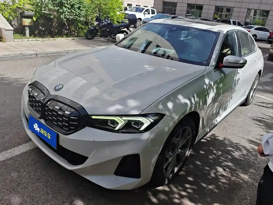 BMW i3 2022 eDrive 35 L