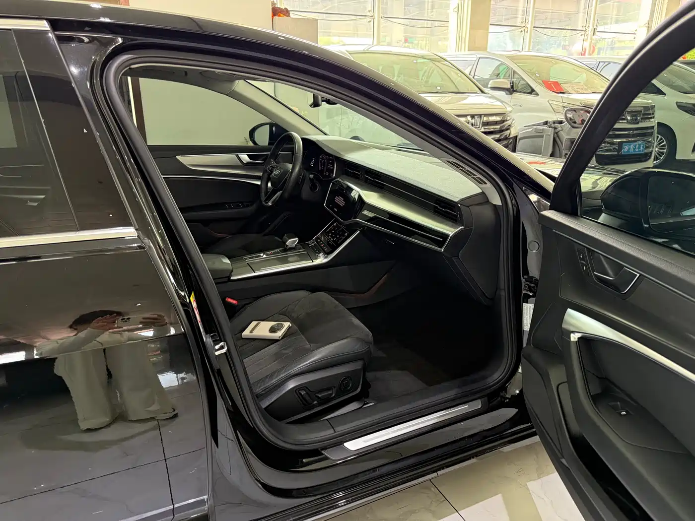 Audi A6L 2021 40 TFSI Luxury Elegance фото 8