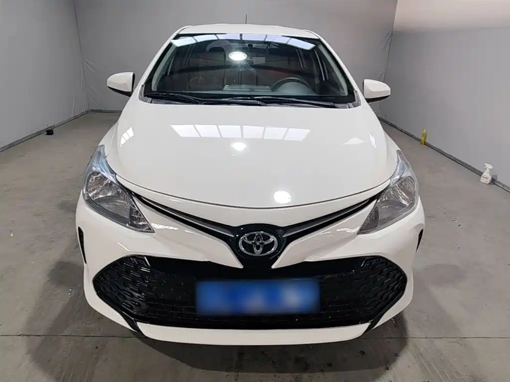 Toyota Vios FS 2017 1.5L CVT Fengchi Edition фото 3