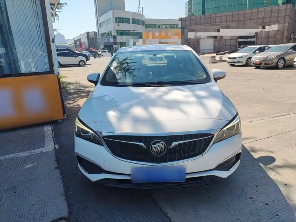Фото 3 - Buick Verano