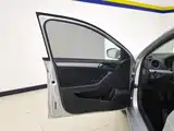 Фото 7 - Volkswagen Jetta
