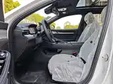 Фото 4 - Geely Preface