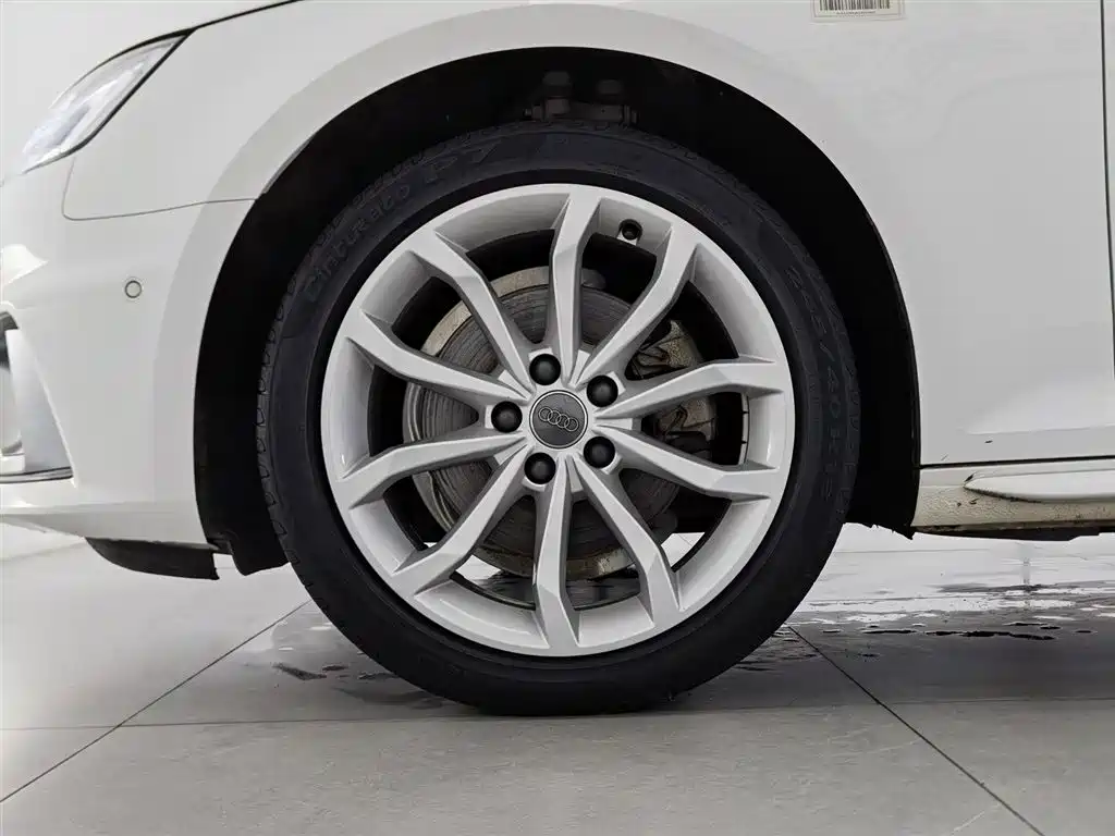 Audi A4L 2019 40 TFSI Fashion (China VI) фото 17