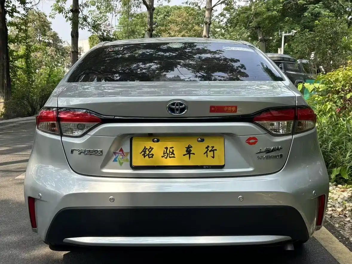 Toyota Levin 2022 Dual Engine 1.8H E-CVT Leading Edition фото 5