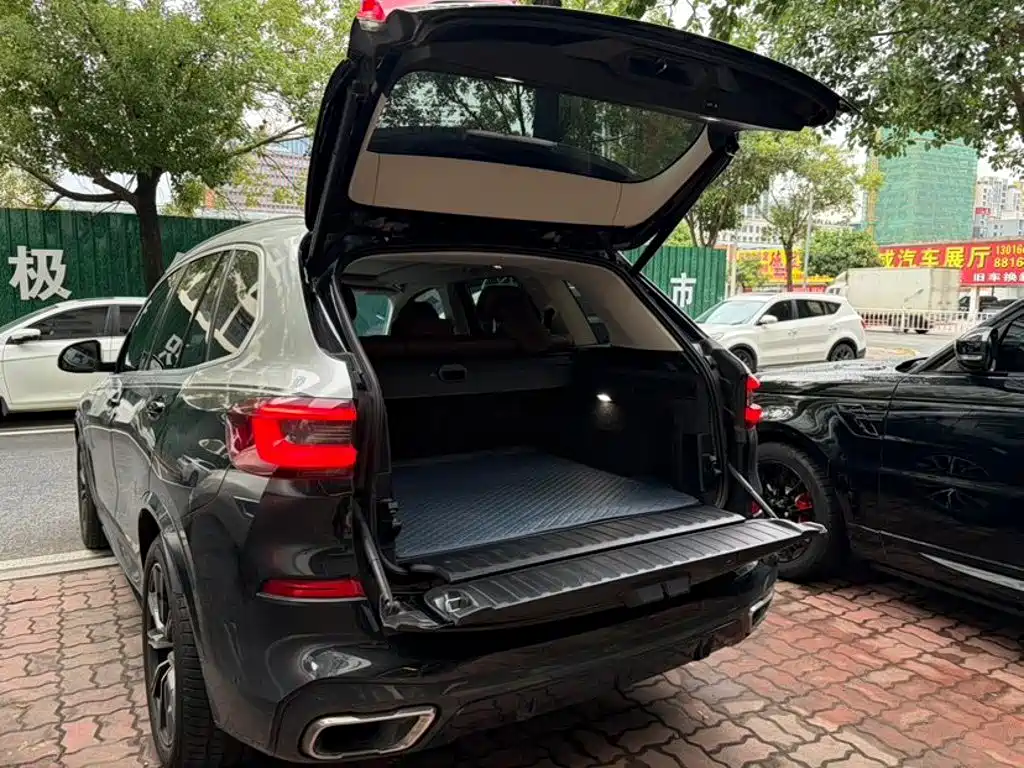 BMW X5 (Import) 2022 2022 xDrive40i M Sport Package