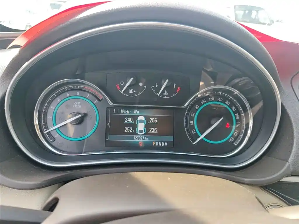 Buick Regal 2015 2.0L Elite Fashion Model фото 12