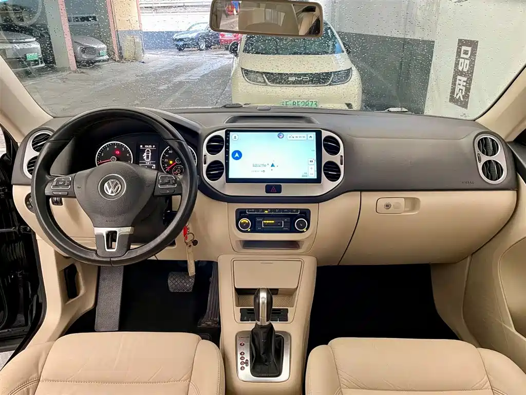 Volkswagen Tiguan 2012 1.8TSI Automatic 2WD Elite Edition фото 9