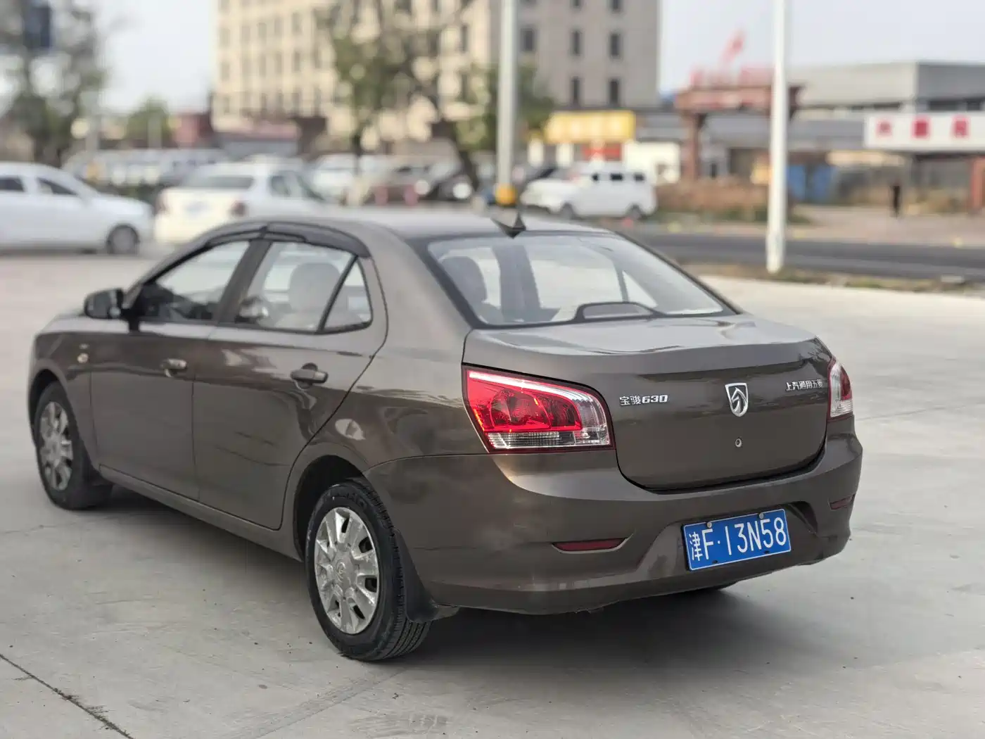 Baojun 630 2013 2013 1.5L Manual Standard