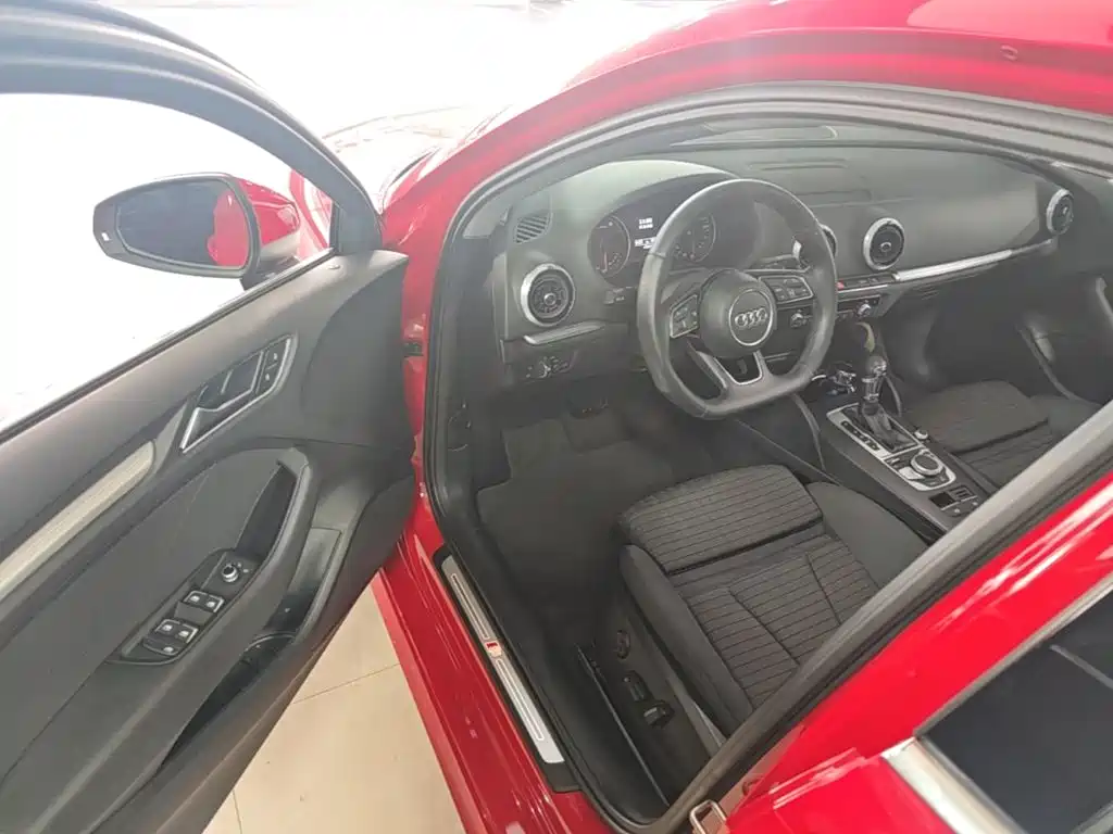 Фото 16 - Audi A3