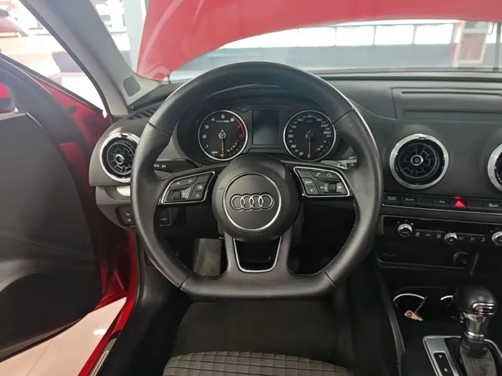 Фото 11 - Audi A3