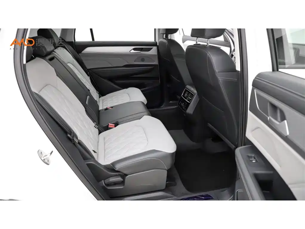 Volkswagen Talagon 2024 380TSI 4WD R-Line Cruise Shared Edition фото 8