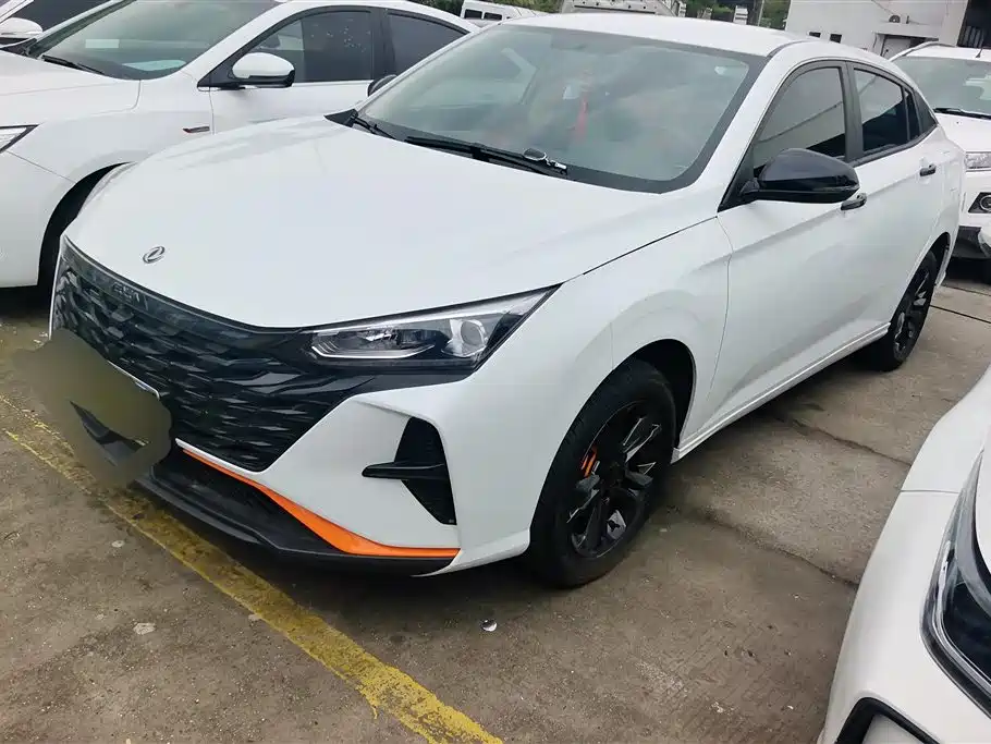 DONGFENG FENGSHEN YI HYUN