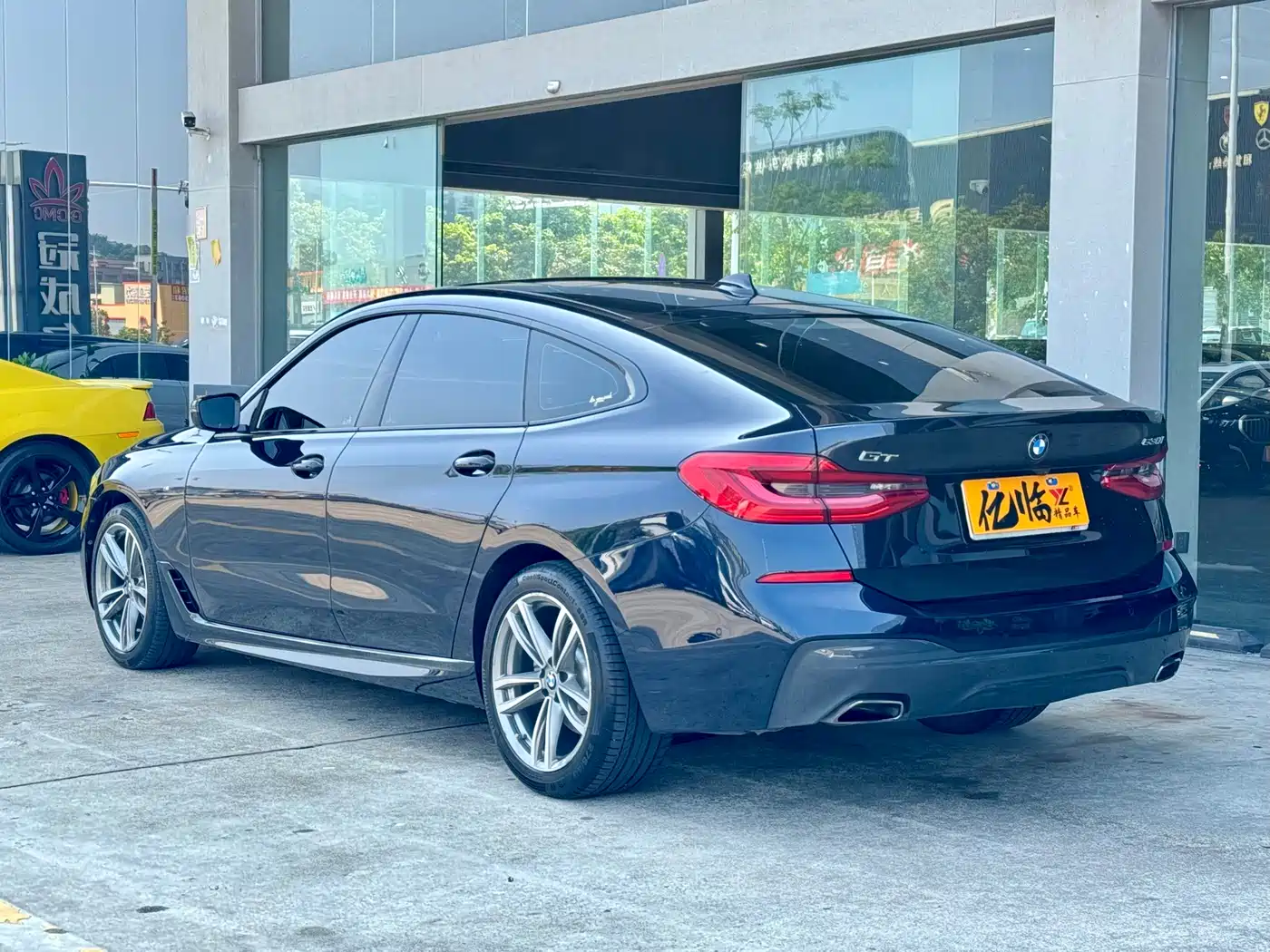 BMW 6 Series GT 2019 630i M Sport Package фото 14