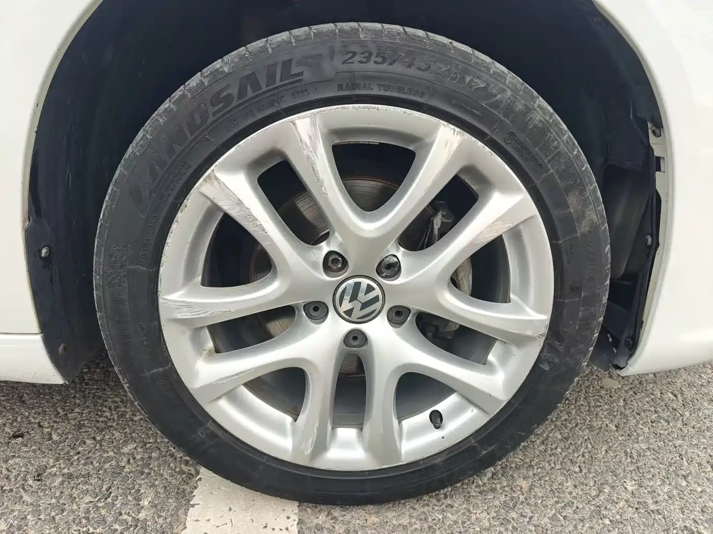 Volkswagen Scirocco 2015 1.4TSI Trend Edition фото 8