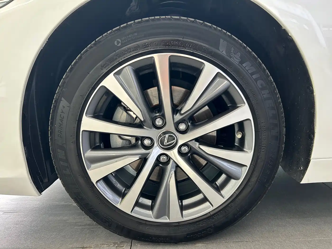 Lexus ES 2020 200 Excellence фото 20