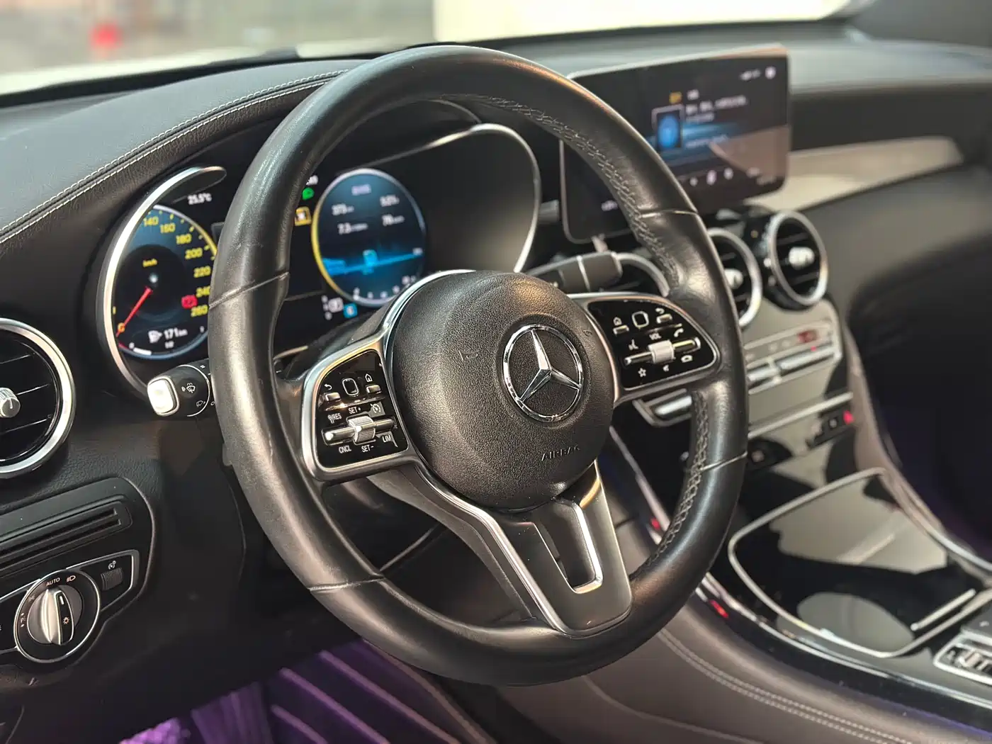 Mercedes-Benz GLC Coupe 2020 GLC 260 4MATIC Coupe SUV фото 9