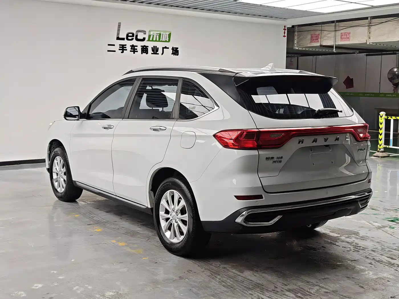 Photo 6 - Haval M6