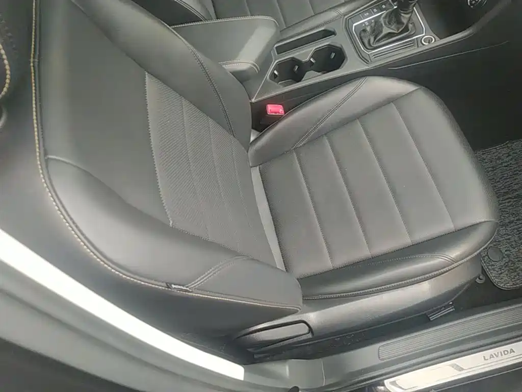 Volkswagen Lavida 2018 1.5L Automatic Comfort Version China V фото 20