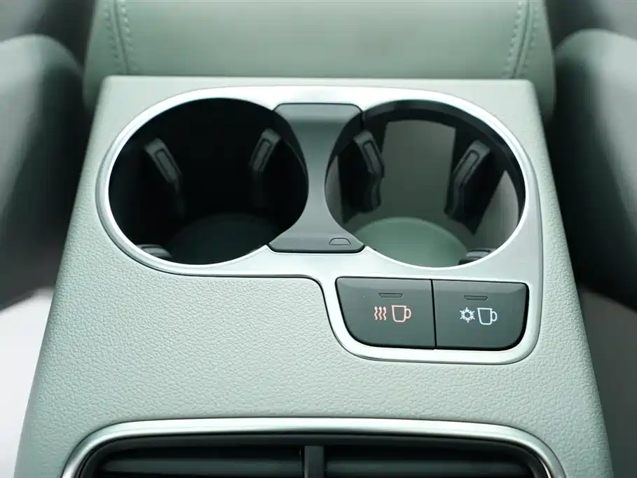 Audi A6L 2012 35 FSI quattro Luxury фото 21